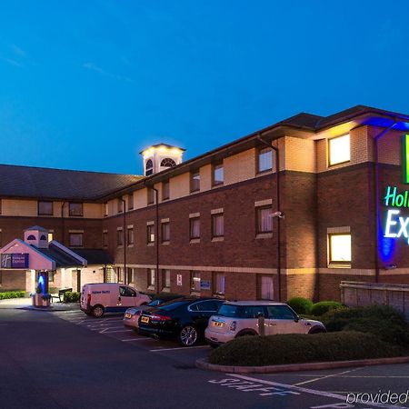 Holiday Inn Express Exeter East By Ihg Екстериор снимка