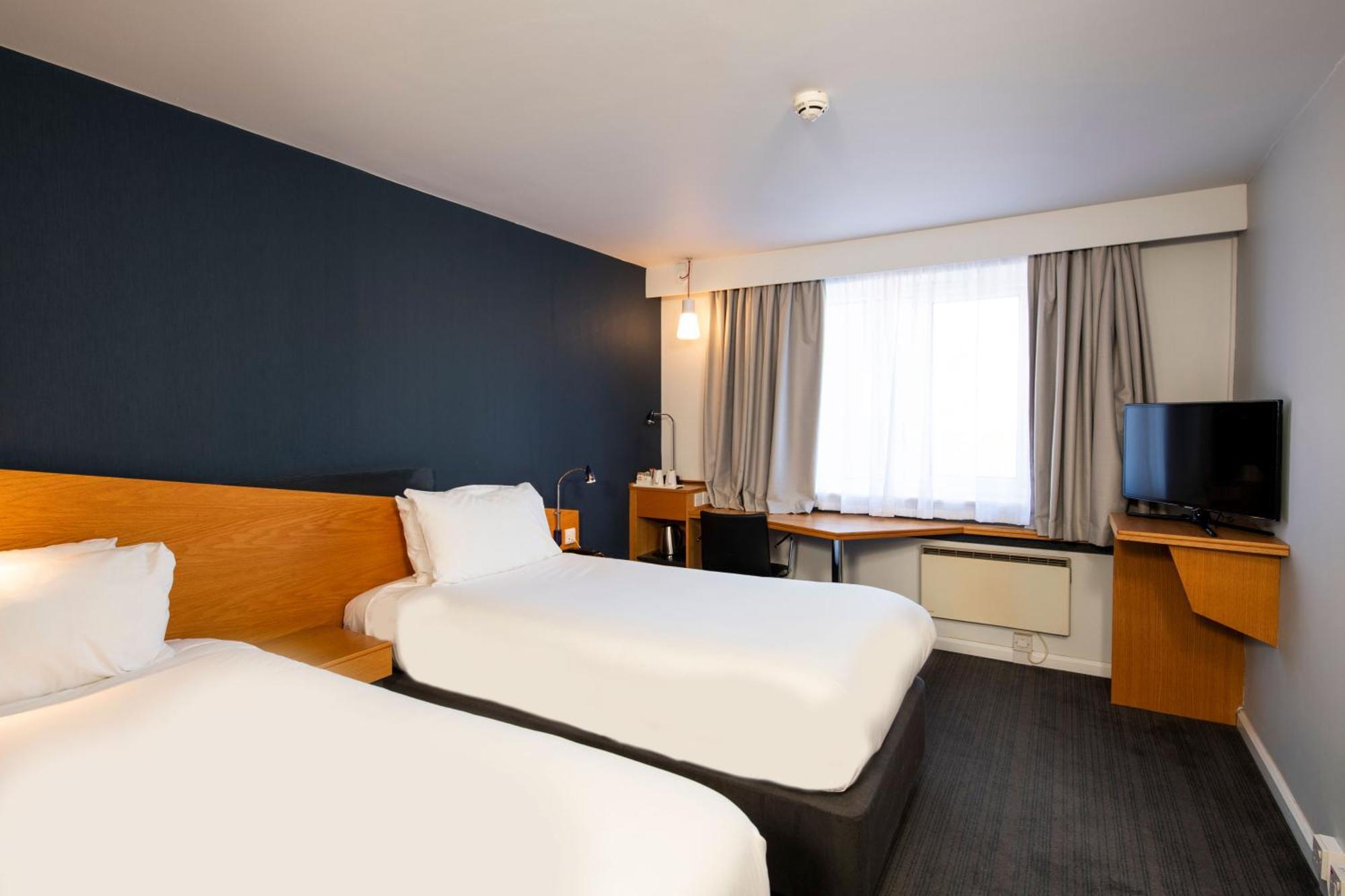 Holiday Inn Express Exeter East By Ihg Екстериор снимка