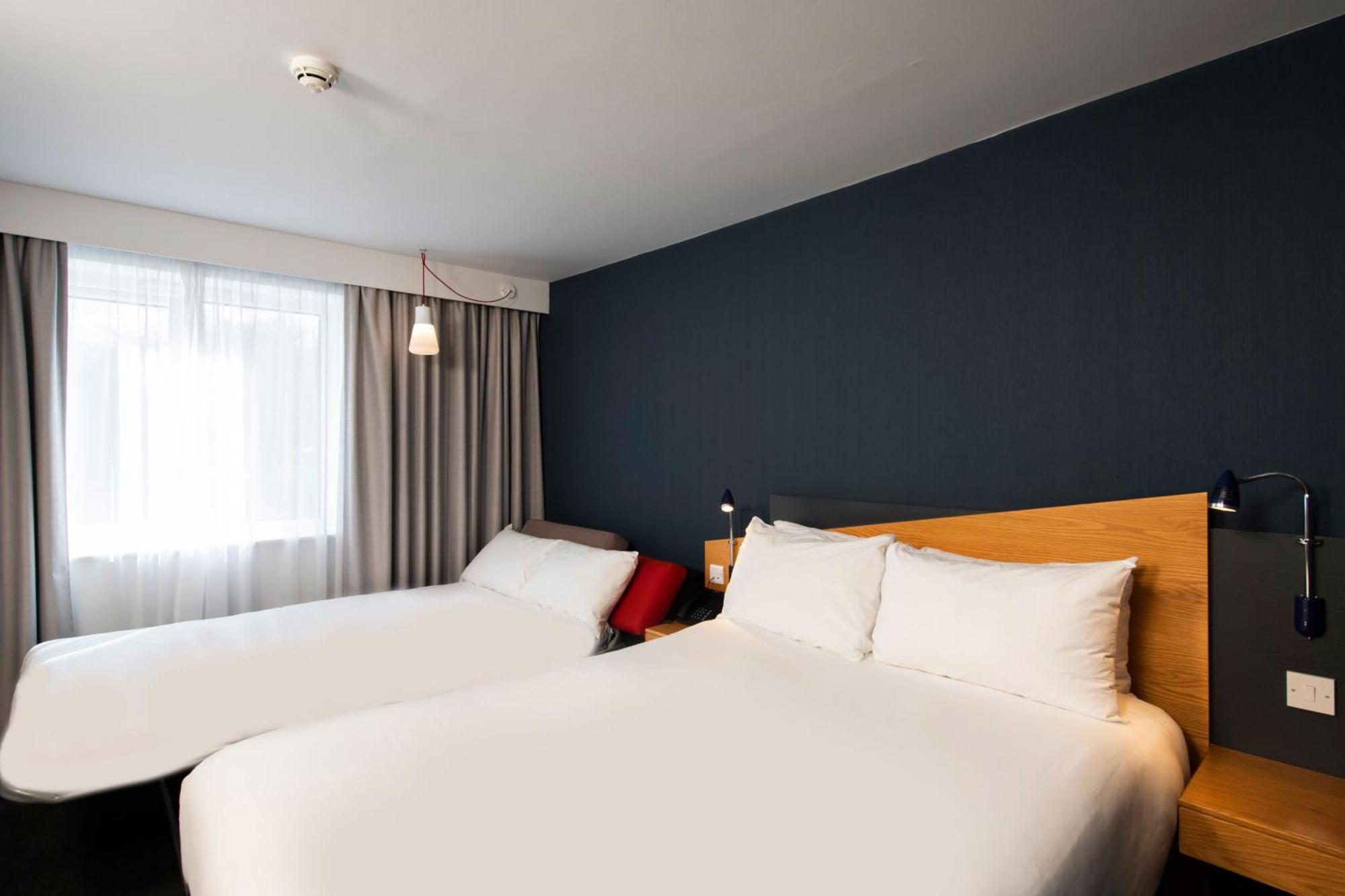 Holiday Inn Express Exeter East By Ihg Екстериор снимка