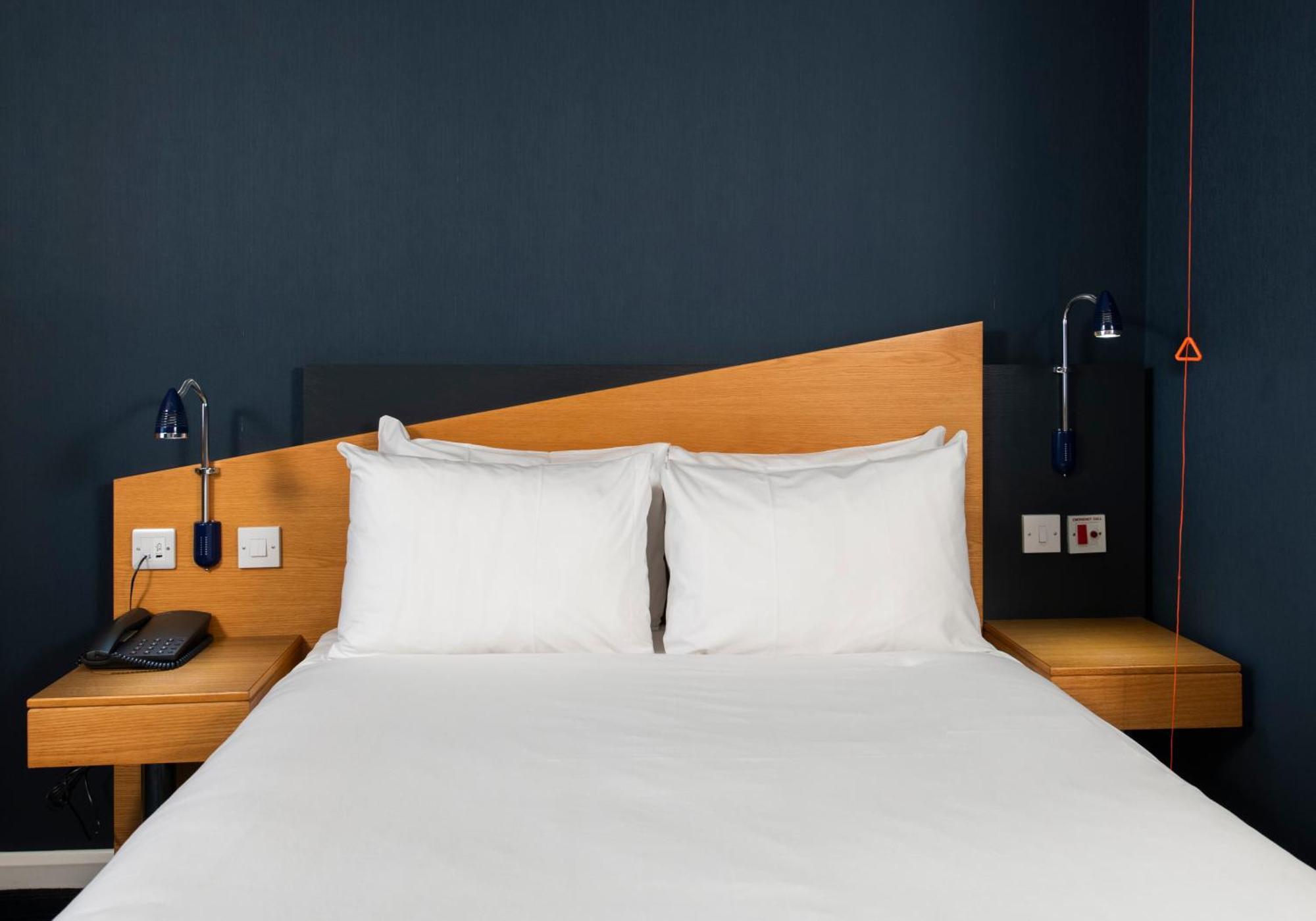 Holiday Inn Express Exeter East By Ihg Екстериор снимка