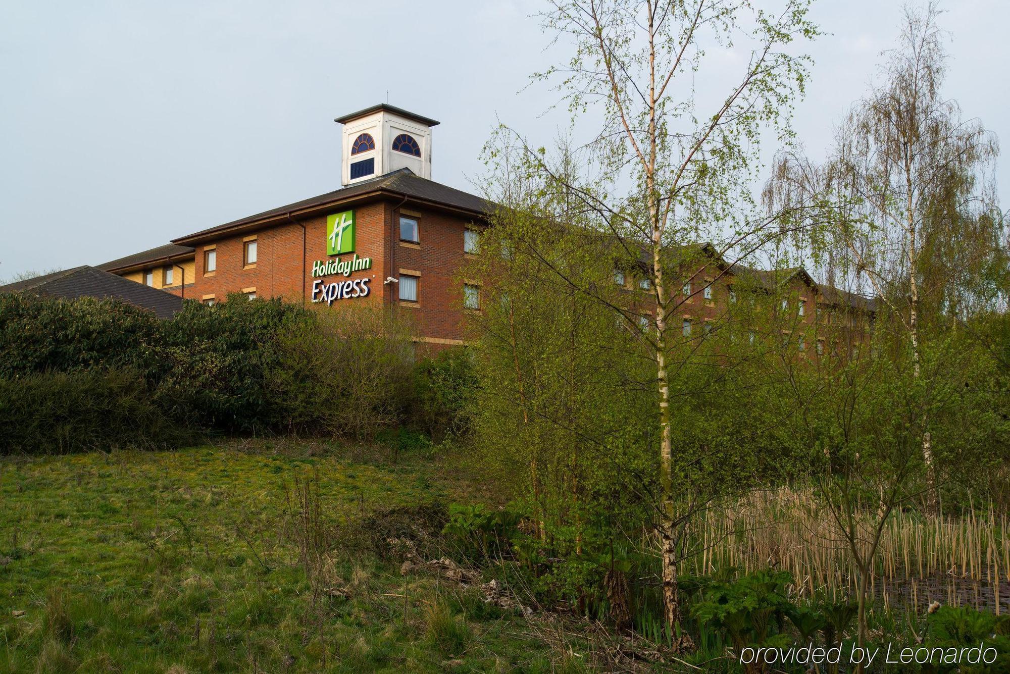 Holiday Inn Express Exeter East By Ihg Екстериор снимка