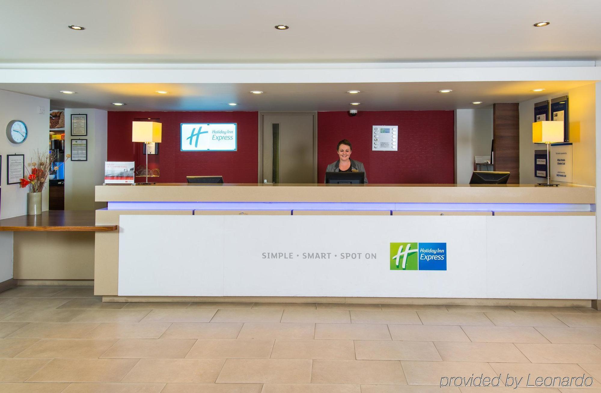 Holiday Inn Express Exeter East By Ihg Екстериор снимка