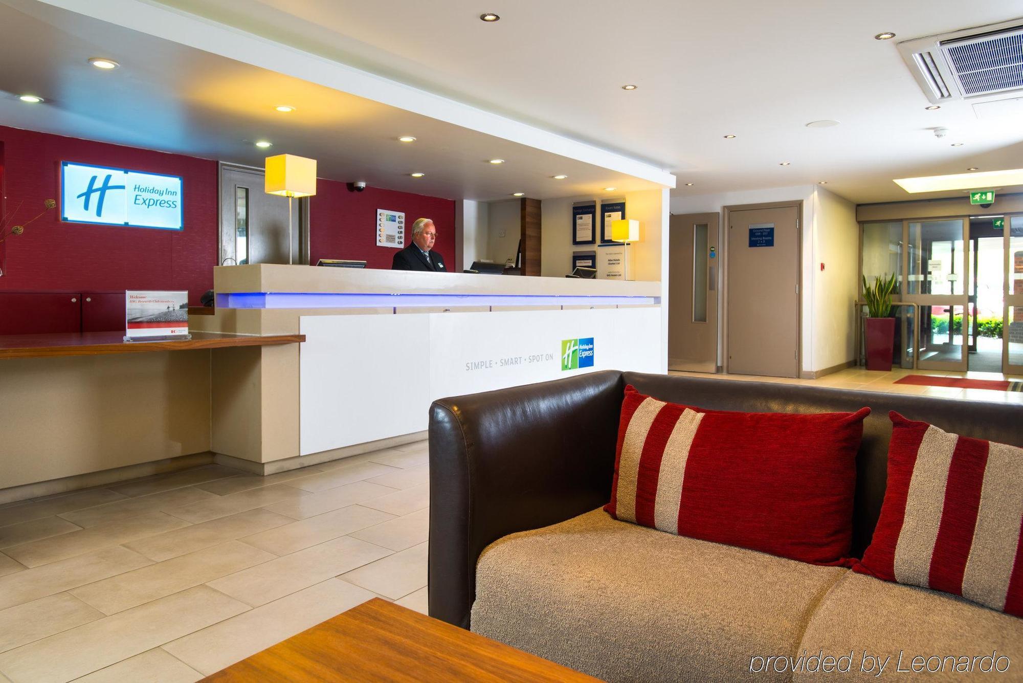 Holiday Inn Express Exeter East By Ihg Екстериор снимка