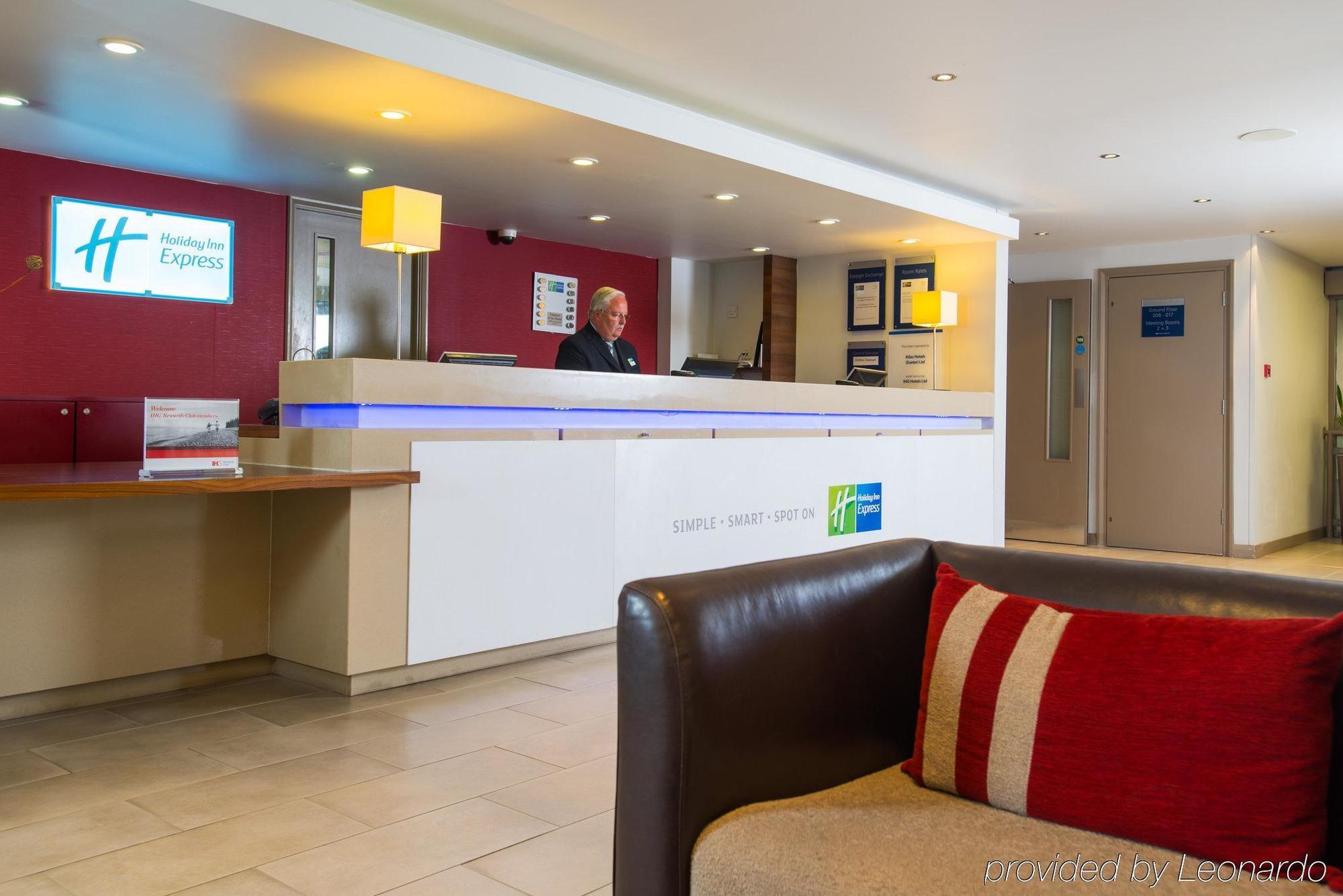 Holiday Inn Express Exeter East By Ihg Екстериор снимка