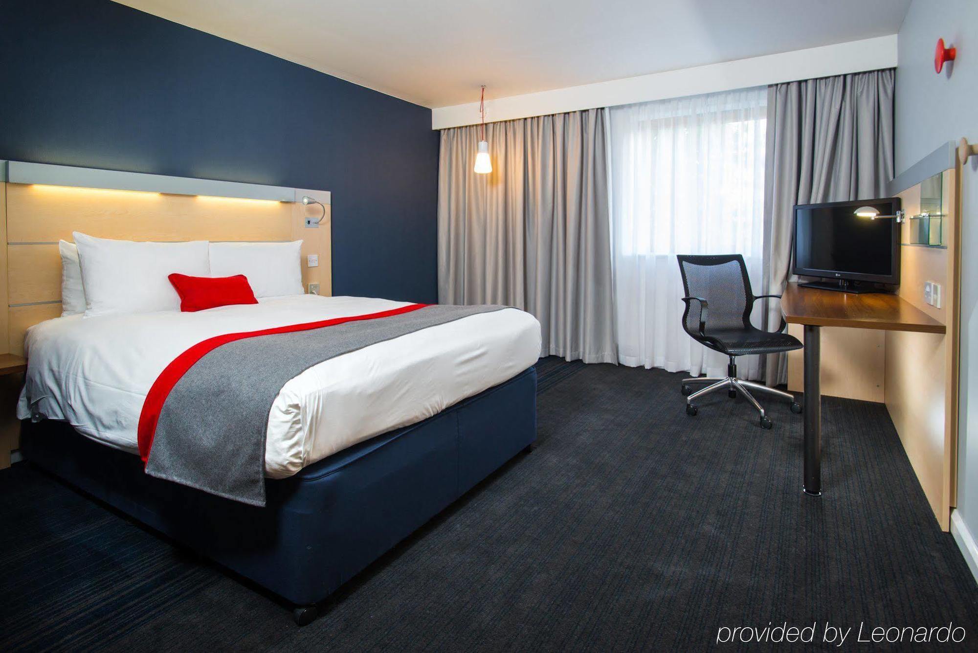 Holiday Inn Express Exeter East By Ihg Екстериор снимка